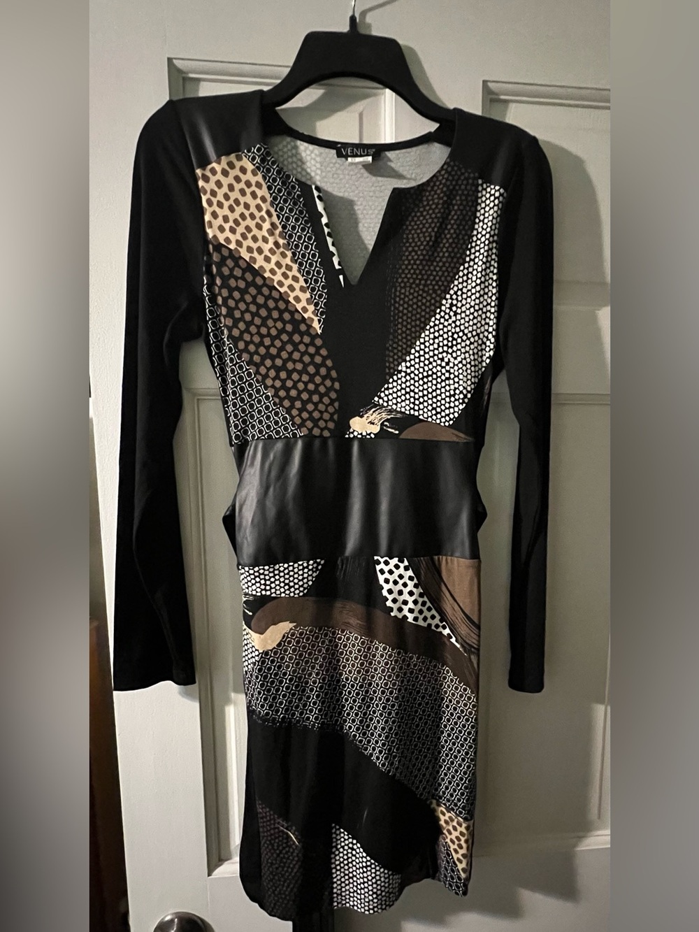 VENUS Black Mixed-Print Long Sleeve Faux-Leather Waist Dress